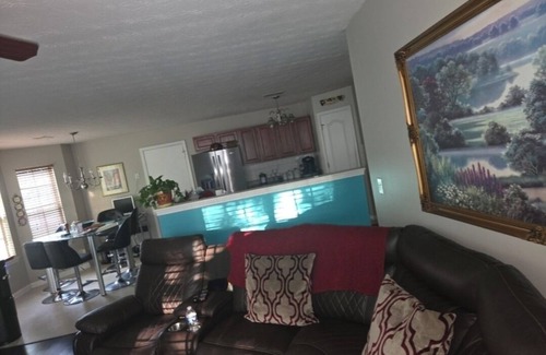 McDonough Casa | 4 beds home. Quiet location, near all needs, golf, lake, park, and pet friendly.