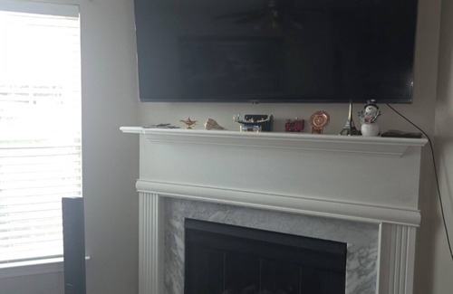 McDonough Casa | 4 beds home. Quiet location, near all needs, golf, lake, park, and pet friendly.