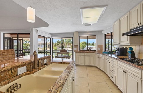 Saint Armands Key Casa | Todo lo que necesitas para unas vacaciones perfectas. 4 dormitorios / 3 baños Canal Lido Inicio