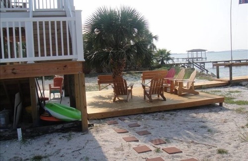 Villa Primera Casa | 4 BR / 3BA Waterfront Beach House w / muelle privado y Playa