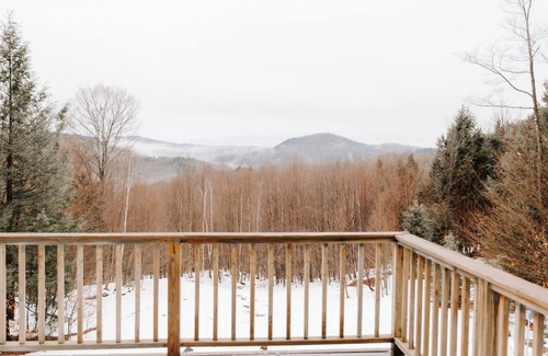 Marlboro Casa | 4 BR Mt Snow Okemo Ski Chalet w Amazing views!