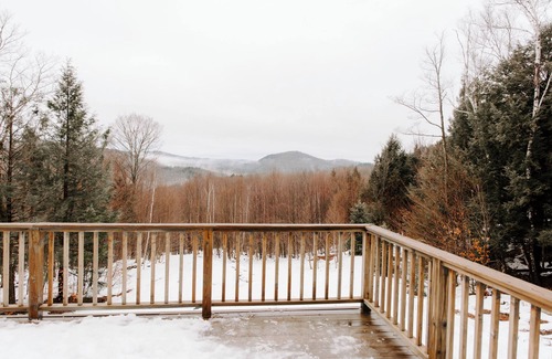 Marlboro Casa | 4 BR Mt Snow Okemo Ski Chalet w Amazing views!