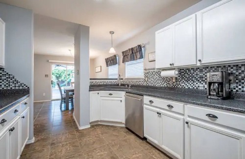 Heritage Casa | 4 BR Oasis pool house - BMT Lackland & SeaWorld