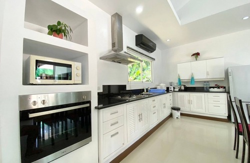 Chalong Villa | 4 Br Private Pool Villa GA