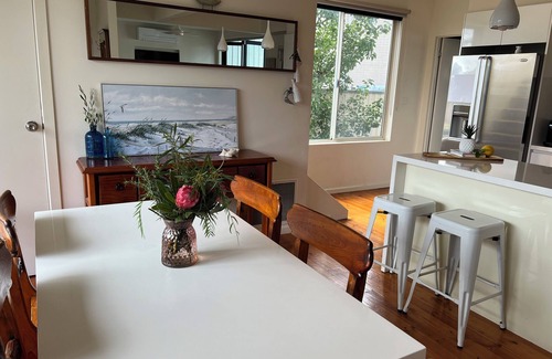 St Leonards Casa | A pie de playa y ciudad / pub, Wi-Fi gratuito y Foxtel, barbacoa, para familias