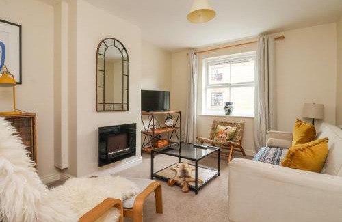 South Cave Casa | 4 Castle Mews
