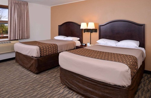 Atlantic Hotel | 4 Comfortable Rooms w/ Kitchenette and BBQ Grill, Perfect for Business Travelers
