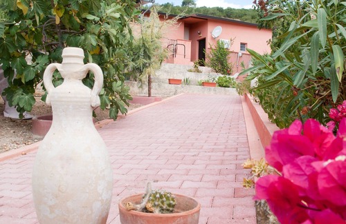 Sciacca Casa | Country House Angela con piscina en el jardín, no lejos del mar de Sciacca