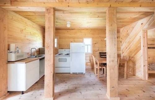 Muskoka Lakes Cabina | #4 Cozy Muskoka Lake Cottages