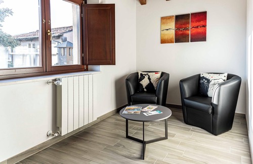 L'Aquila Apartamento | *4 double rooms *equipped kitchen, *2 smart Tv rooms *air conditioning