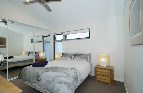 Perth Apartamento | 4 Eco Rated Home Perth Sleeps 4