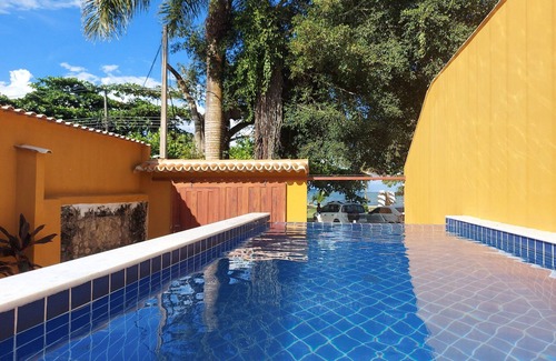 Jabaquara Casa | 4 en-suites,pool, BBQ, beach front, 14 people, 1.3km from old center