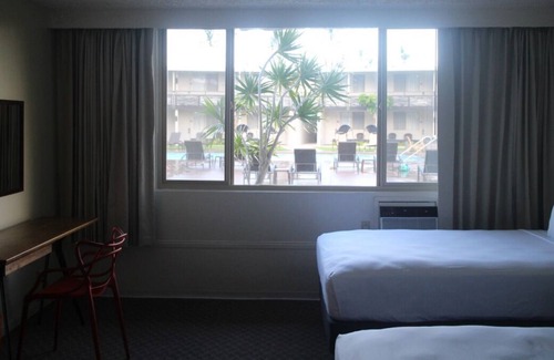 Kahului Casa | 4 Great Units fit for Families! Pet-Friendly Property, Close to Paukukalo Beach!