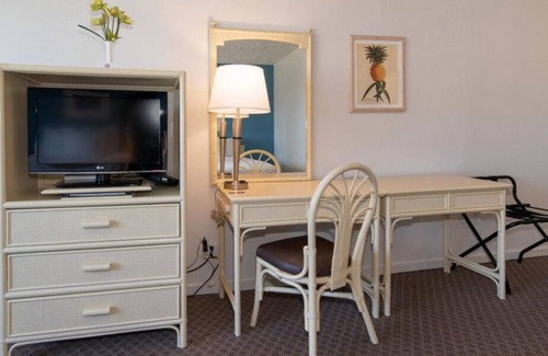 Kahului Casa | 4 Great Units fit for Families! Pet-Friendly Property, Close to Paukukalo Beach!