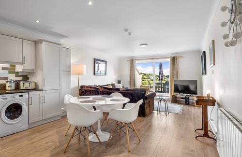 Clifden Apartamento | 4 Harbour Heights - Sea Views that Wow