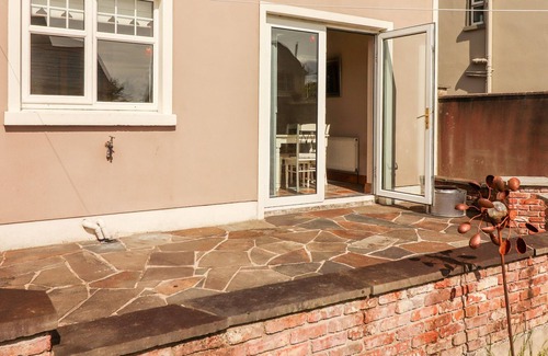 Kilrush Cabaña | 4 KILLIMER ROAD, family friendly in Kilrush, County Clare