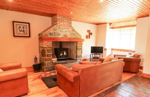 Kilrush Cabaña | 4 KILLIMER ROAD, family friendly in Kilrush, County Clare