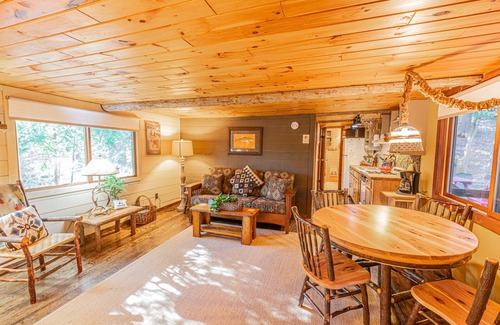 Saranac Lake Cabina | 4 Cabañas Colby en toda la temporada en Colby en Lake Colby, Saranac Lake
