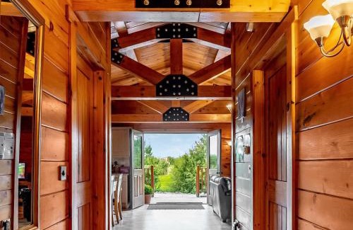 Old Leake Casa | 4 Lakeview Lodge