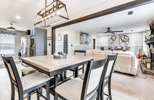 Church Street Casa | 4 Mi to Airport: Atlanta Home w/ Deck & Hot Tub