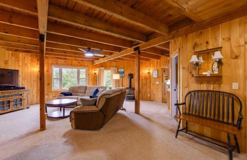 Chestertown Casa | 4 Mi to Beach and Lake Spacious Home in Chestertown