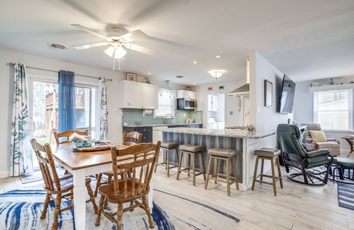 Berlin Casa | 4 Mi to Beaches: Pet-Friendly Berlin Home!