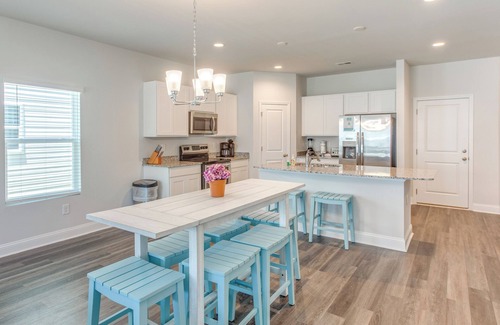 Ocean Isle Beach Casa | 4 Mi to Beaches: Spacious Home in Ocean Isle Beach