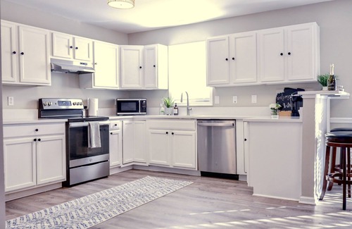 Beaufort Casa | 4 mi. to Beaufort Waterfront and Parris Island 🇺🇸- 🧲 Pit - Porch w/ Grill