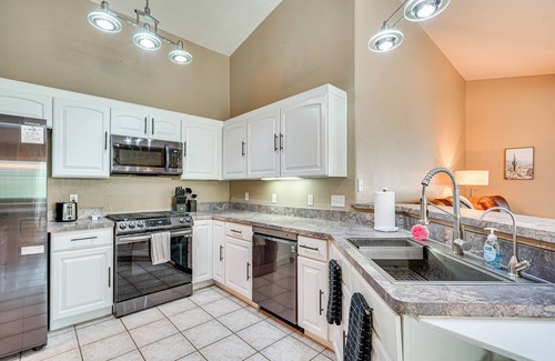 Rancho Vistoso Casa | 4 Mi to Catalina State Park: Mountain-View Home