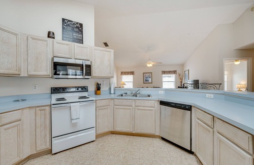 Lindfields Casa | 4 Mi to Disney: Pet-Friendly Home in Kissimmee!