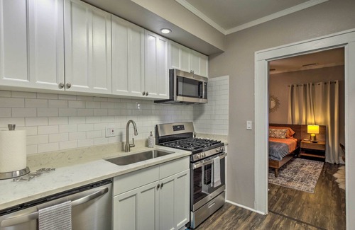 Lower Greenville Casa | 4 Mi to Dtwn: Dallas Gem w/ Furnished Patio