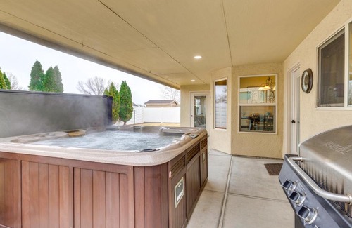 Grand Junction Casa | 4 Mi to Dtwn Grand Junction Hot Tub Haven!
