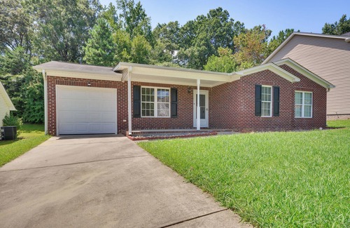 Greensboro Casa | < 4 Mi to Dtwn Greensboro: Renovated Home w/Yard!