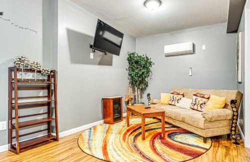 Martindale-Brightwood Apartamento | 4 Mi to Dtwn Indianapolis Quiet Apartment with Yard
