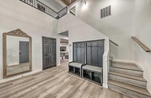 Ruidoso Casa | 4 Mi to Dtwn Ruidoso Cabin with Deck and Game Room!