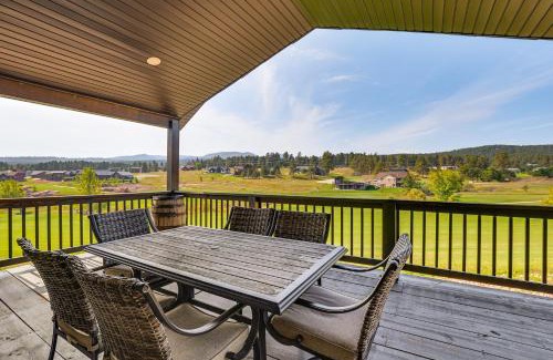 Sturgis Casa | 4 Mi to Dtwn Sturgis Cabin with Hot Tub and Game Room