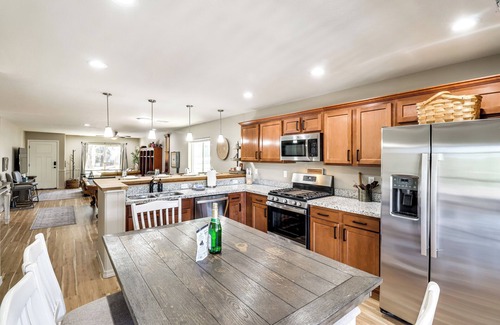 Torreon Cabaña | 4 Mi to Fool Hollow Lake: Show Low Home w/ Hot Tub