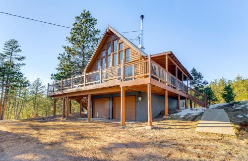 Florissant Casa | 4 Mi to Fossil Beds Private Log Cabin on 3 Acres