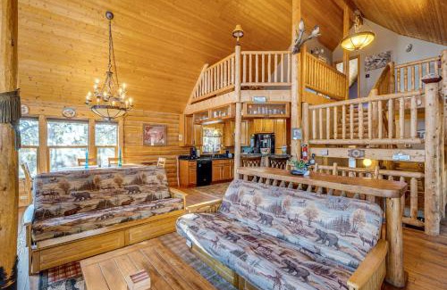 Florissant Casa | 4 Mi to Fossil Beds Private Log Cabin on 3 Acres