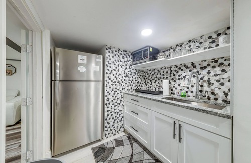 West Park Apartamento | 4 Mi to Hard Rock Stadium: West Park Escape