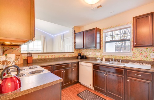 High Point Casa | 4 Mi to HPU: Pet-Friendly Home w/ Yard!