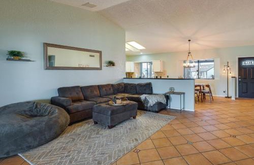 Lake Havasu City Casa | 4 Mi to Lake Havasu State Park Home with Mtn Views!