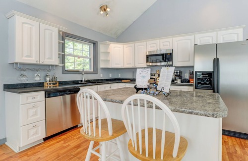 Naples Casa | 4 Mi to Long Lake! Secluded Haven w/Fenced Yard