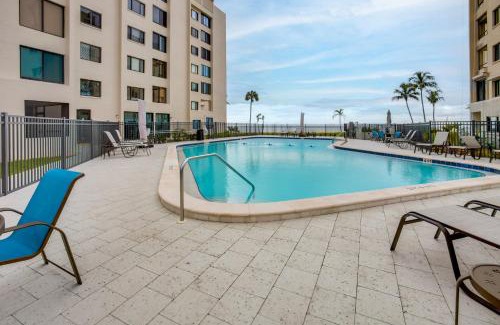 South Island Apartamento | 4 Mi to Lovers Key SP Modern Condo with Ocean Views