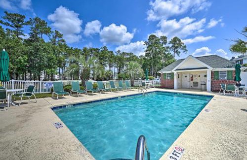 Carolina Forest Apartamento | 4 Mi to Ocean Myrtle Beach Condo with Resort Perks