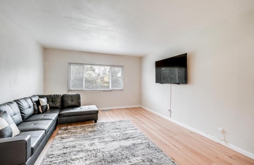 Stockton Casa | 4 Mi to San Joaquin River Remodeled Home with Patio