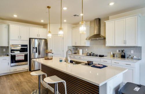 Peters Casa | 4 Mi to San Joaquin River Manteca Home with Patio!