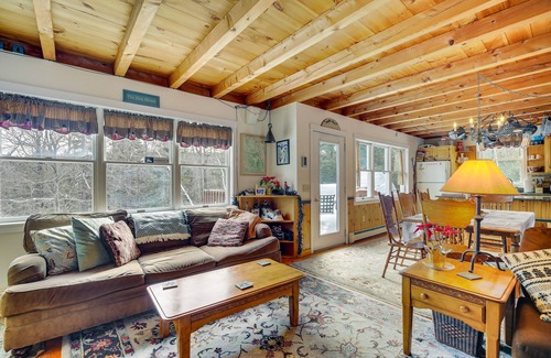 Waitsfield Casa | Mad River Valley Home w / Bañera de hidromasaje-4 mi. a Sugarbush