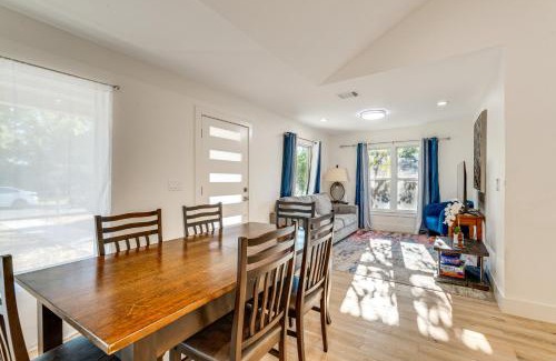 Highland Casa | 4 Mi to UT Austin Bright and Modern Family Home
