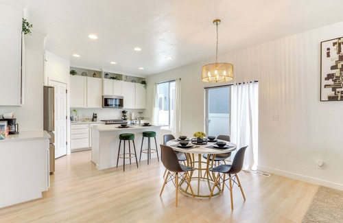 Herriman Casa | 4 Mi to Zions Bank Stadium: Sleek Herriman Retreat